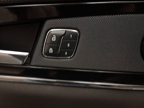 Used 2021 Lincoln Nautilus Reserve image 11