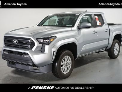 New 2025 Toyota Tacoma SR5