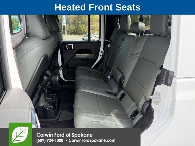 Used 2025 Jeep Gladiator Mojave AWD/4WD image 11