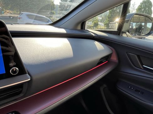 Certified 2024 Toyota Prius Prime FWD image 23