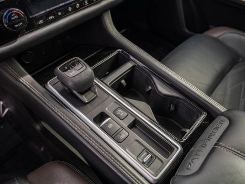 Used 2022 Nissan Pathfinder Platinum w/ Cargo Package image 20