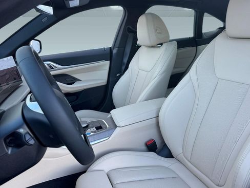 Used 2025 BMW i4 eDrive40 w/ Premium Package RWD image 4