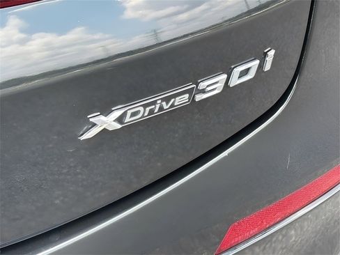 Used 2022 BMW X4 xDrive30i image 17