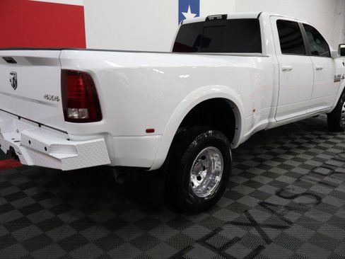 Used 2018 RAM 3500 Laramie w/ Sport Appearance Group AWD/4WD image 17