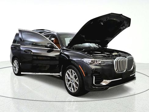 Used 2020 BMW X7 xDrive40i w/ Premium Package AWD/4WD image 9