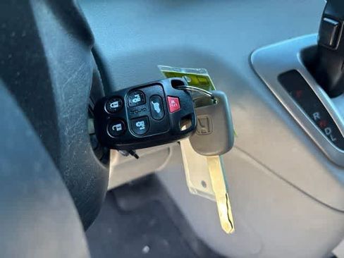 Used 2012 Honda Odyssey EX-L image 24