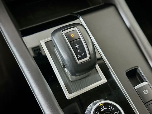Used 2024 Mitsubishi Outlander SE FWD image 24