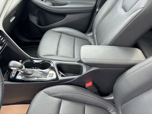 Used 2023 Buick Encore GX Essence w/ Advanced Technology Package image 17
