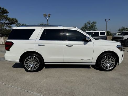 Used 2022 Ford Expedition Platinum AWD/4WD image 7