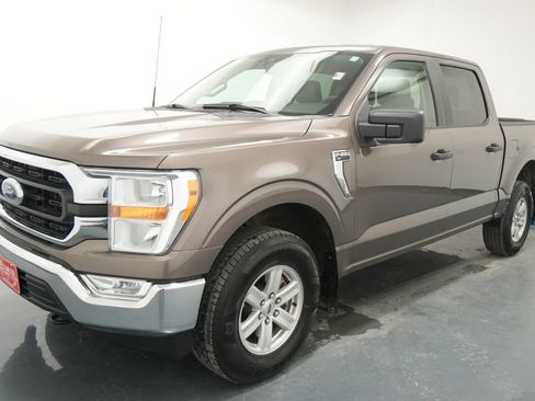Used 2022 Ford F150 XLT AWD/4WD image 3