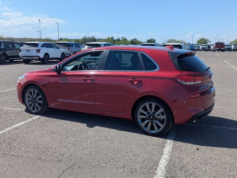 Used 2018 Hyundai Elantra GT Sport image 3