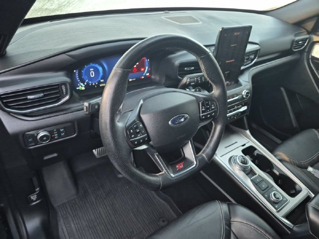 Used 2020 Ford Explorer ST w/ ST Street Pack AWD/4WD image 16
