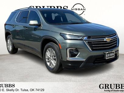 Used 2022 Chevrolet Traverse LT