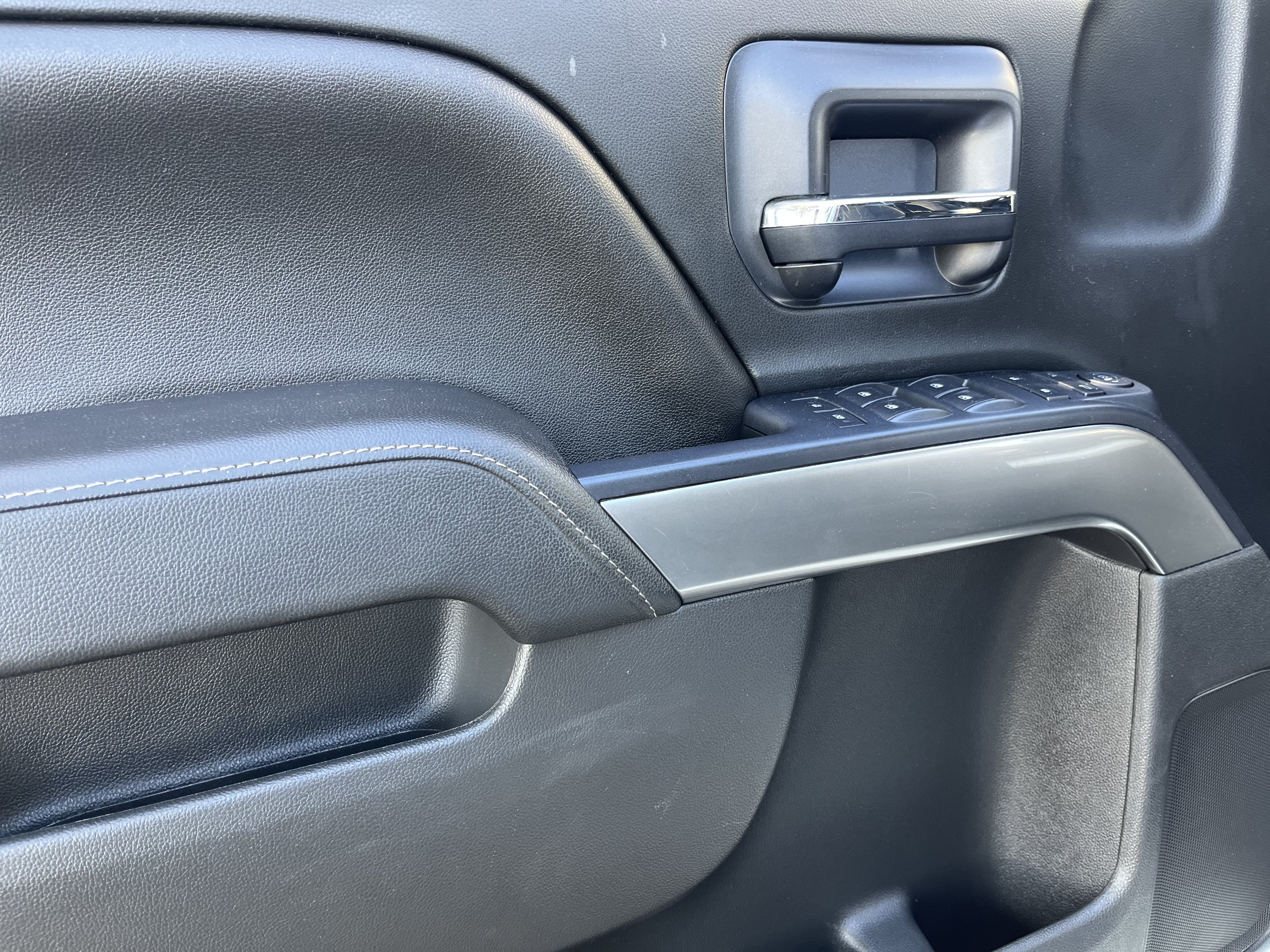 Used 2016 Chevrolet Silverado 1500 LT w/ All Star Edition RWD image 13