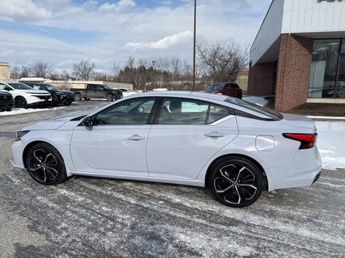 Used 2025 Nissan Altima 2.5 SR image 35