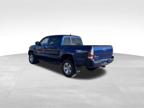 Used 2015 Toyota Tacoma 4x4 Double Cab image 3