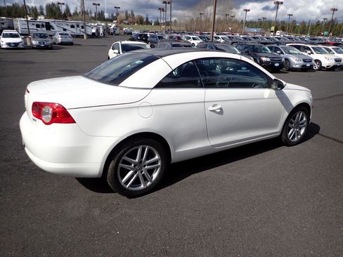 Used 2009 Volkswagen Eos Lux image 5