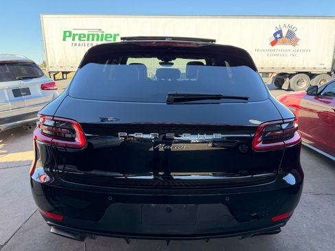 Used 2018 Porsche Macan image 17