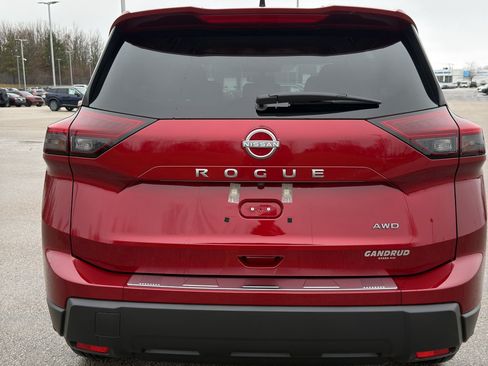 New 2026 Nissan Rogue SV w/ Cold Weather Package AWD/4WD image 7