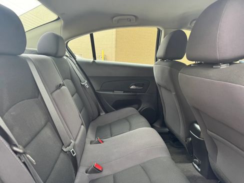 Used 2014 Chevrolet Cruze LT FWD image 29