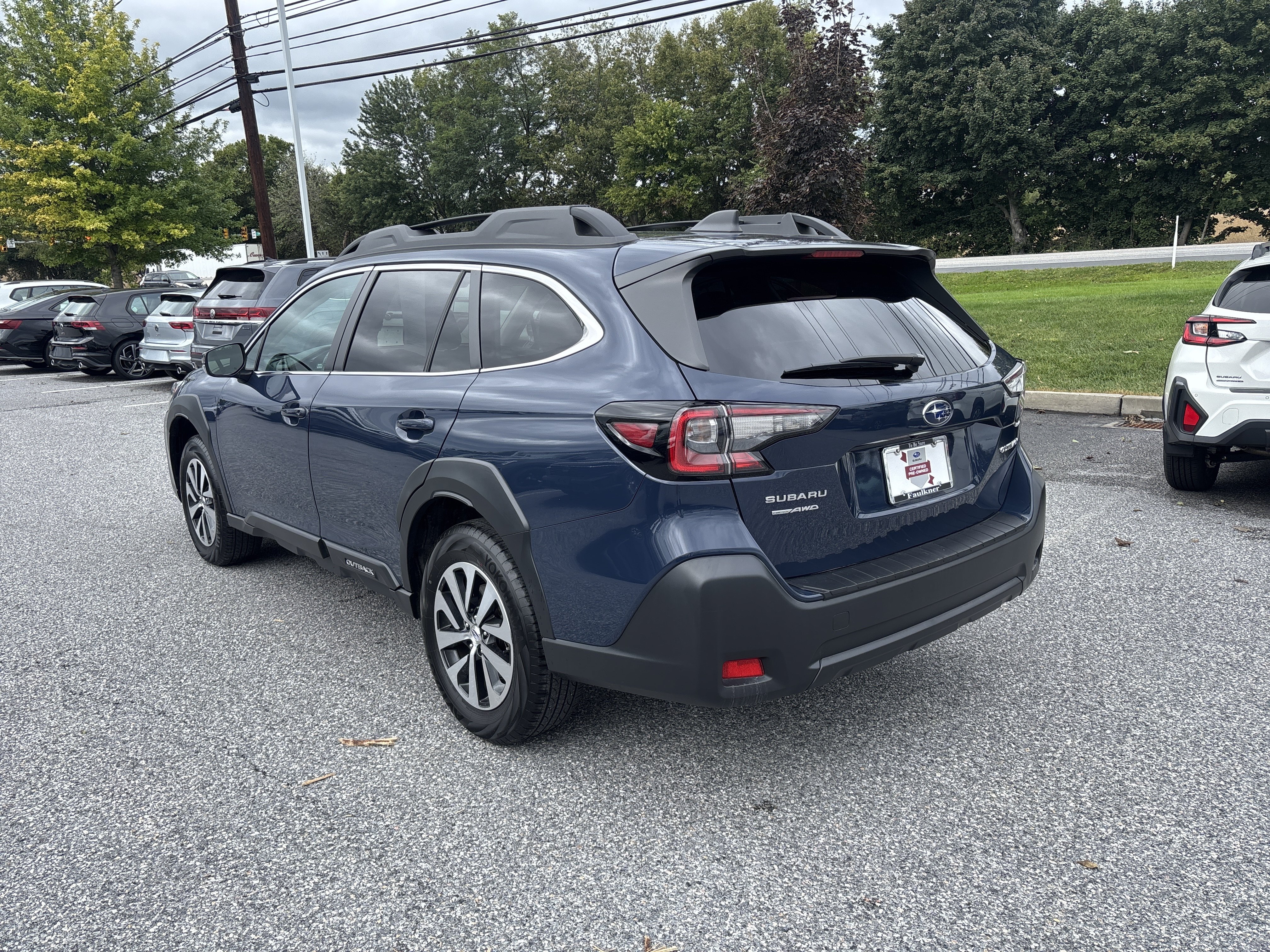Used 2024 Subaru Outback Premium AWD/4WD image 17