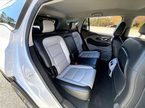 Certified 2020 GMC Terrain SLT image 10