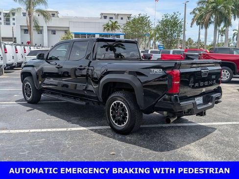 Used 2025 Toyota Tacoma TRD Off-Road AWD/4WD image 5