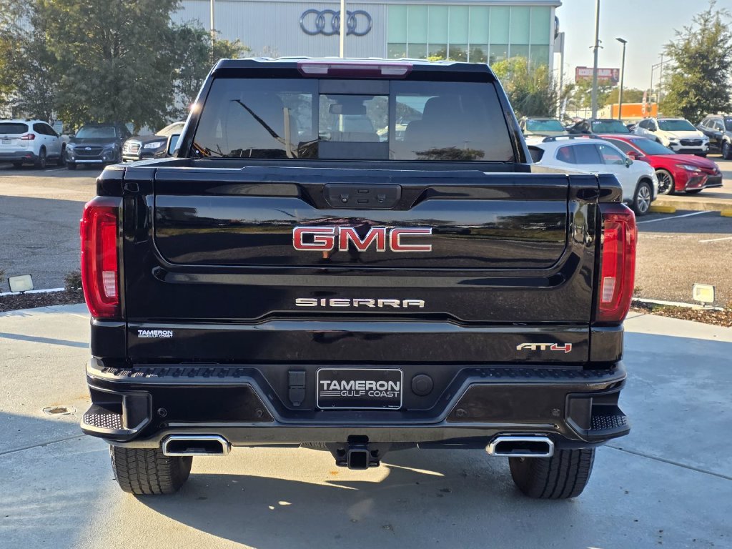 Used 2023 GMC Sierra 1500 AT4 w/ AT4 Preferred Package AWD/4WD image 3