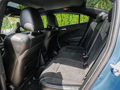 Used 2023 Dodge Charger R/T w/ Plus Group RWD image 31