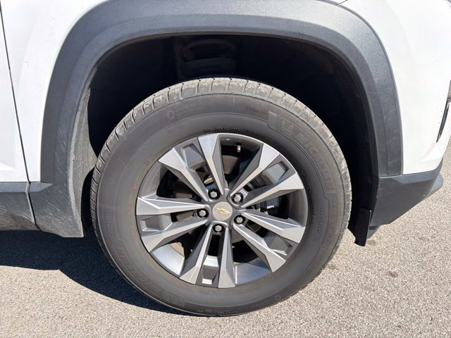 Used 2025 Chevrolet Equinox LT w/ Convenience Package II AWD/4WD image 20