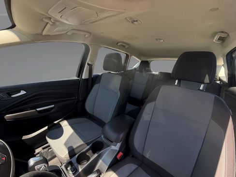 Used 2017 Ford C-MAX Energi SE w/ Interior Protection Package FWD image 12