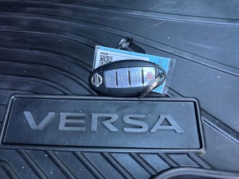 Used 2020 Nissan Versa SV image 30