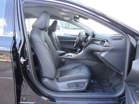 Used 2024 Toyota Camry XLE image 21
