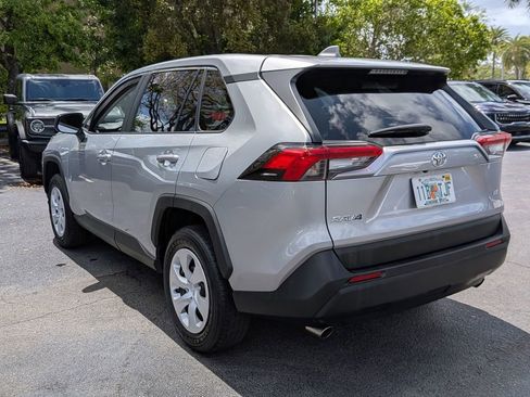 Used 2025 Toyota RAV4 LE image 8