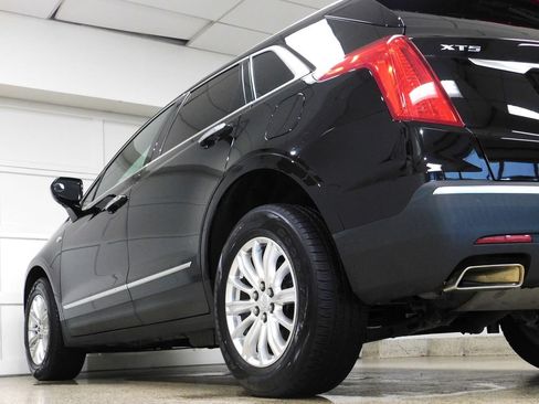 Used 2017 Cadillac XT5 FWD image 58