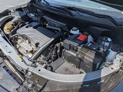 Used 2025 Chevrolet Equinox LT image 37