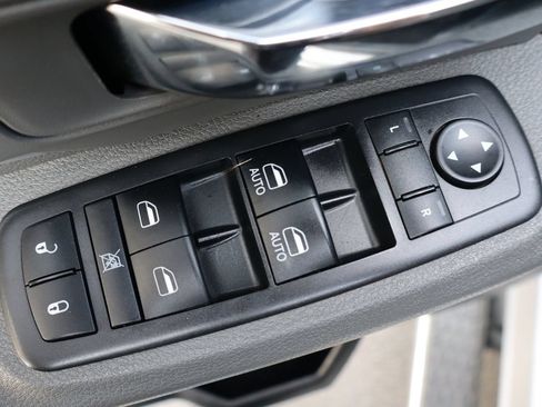 Used 2018 RAM 2500 SLT w/ Protection Group AWD/4WD image 27