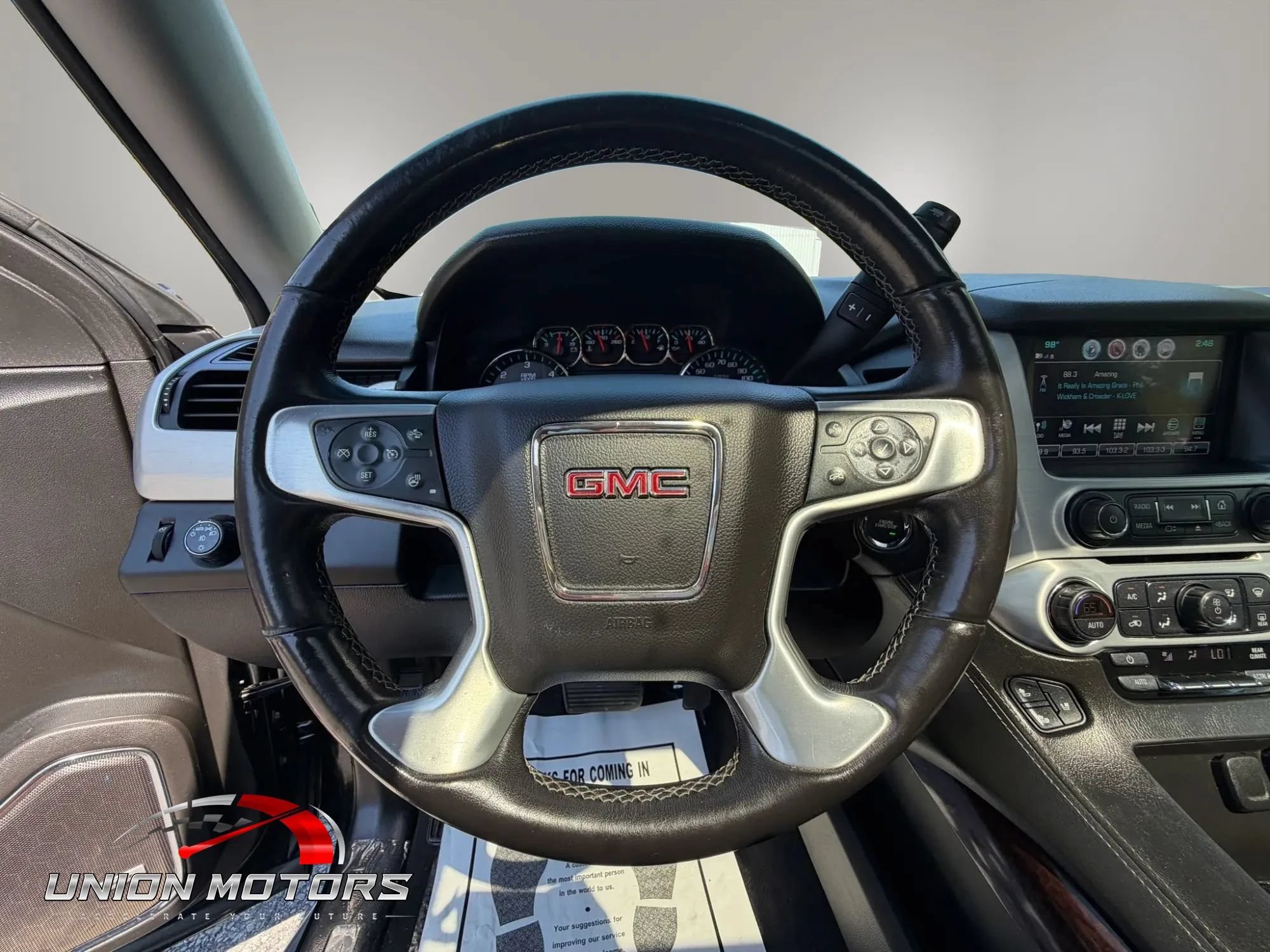 Used 2020 GMC Yukon XL SLT AWD/4WD image 32