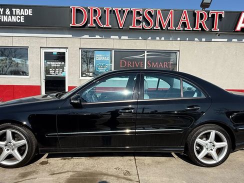 Used 2009 Mercedes-Benz E 350 4MATIC Sedan image 6
