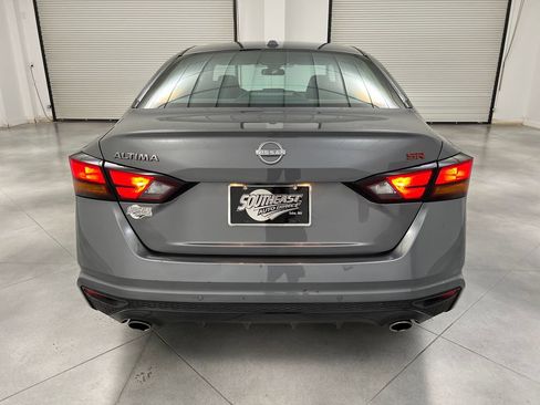 Used 2024 Nissan Altima 2.5 SR FWD image 8