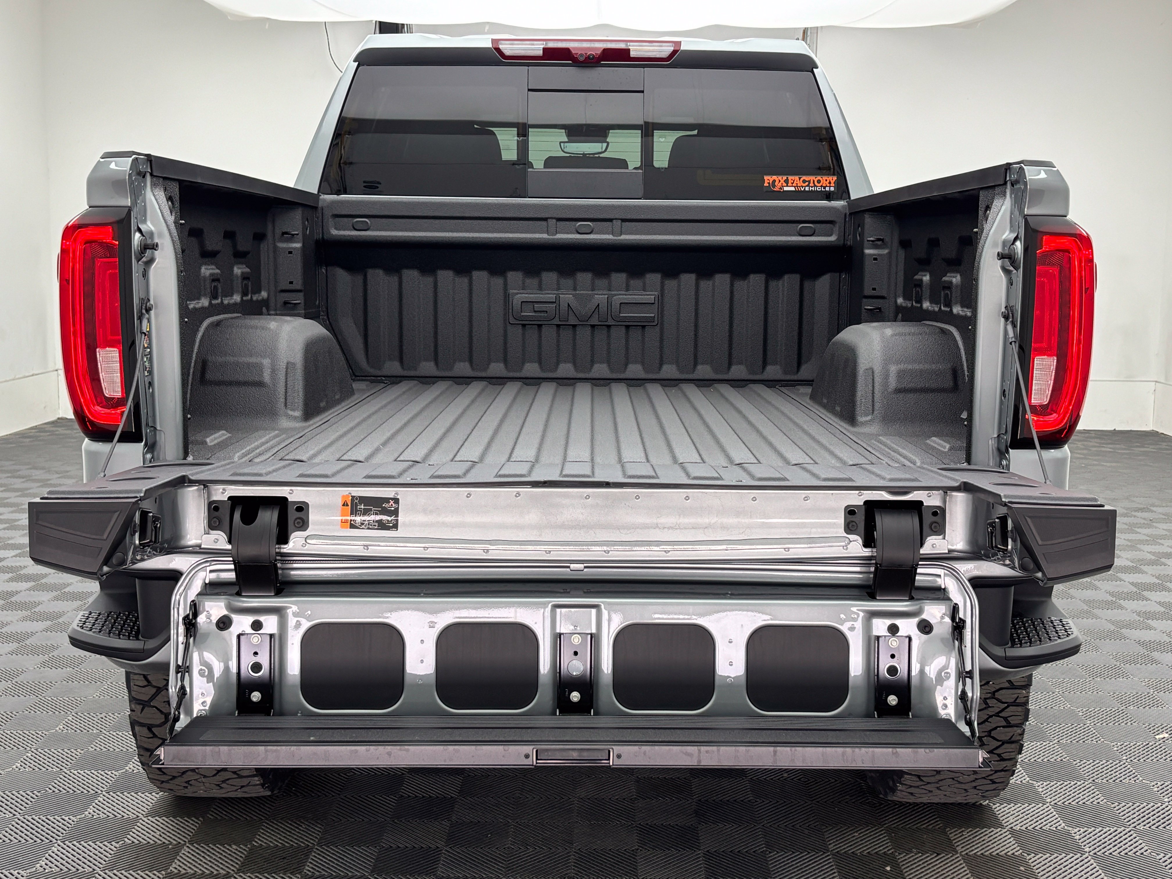 New 2026 GMC Sierra 1500 AT4 w/ AT4 Premium Package AWD/4WD image 12