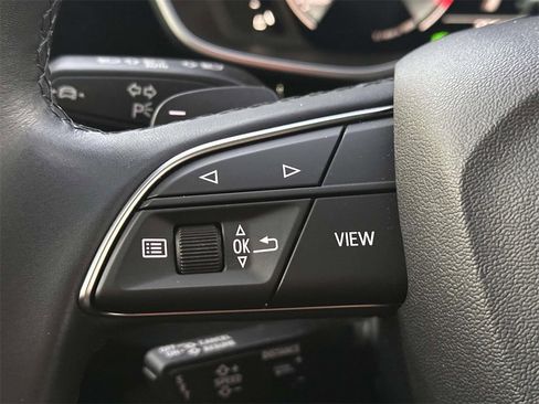 Used 2023 Audi Q3 2.0T Premium Plus w/ Premium Plus Package image 21