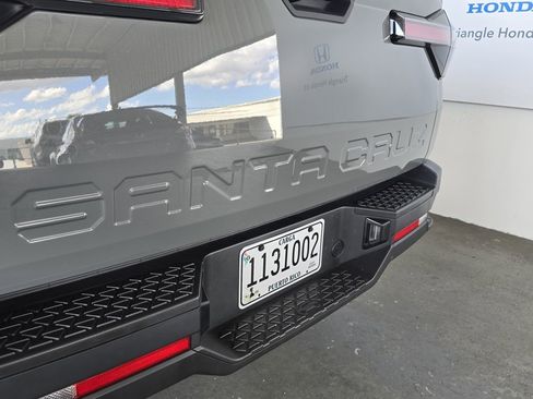 Used 2023 Hyundai Santa Cruz SEL image 35