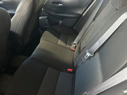 Used 2022 Nissan Sentra SV FWD image 5