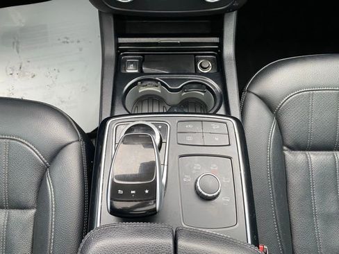 Used 2019 Mercedes-Benz GLS 450 4MATIC image 40