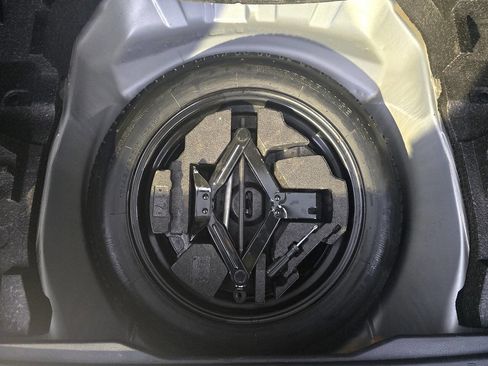 Used 2016 Subaru Forester 2.5i Limited image 45