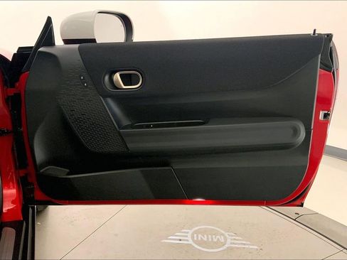 Certified 2025 MINI Cooper S image 25