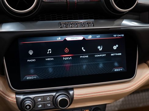 Certified 2023 Ferrari Portofino M image 32