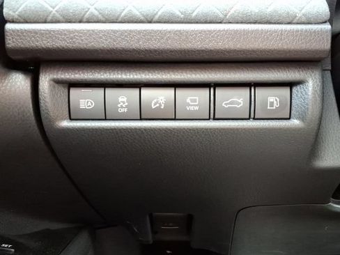 Used 2026 Toyota Camry XLE w/ Premium Plus Package AWD/4WD image 19