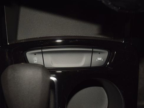New 2026 Chevrolet Trax LT w/ Midnight Edition FWD image 31